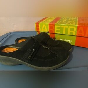 Baretraps - Slip-in shoe - Size 9 1/2
